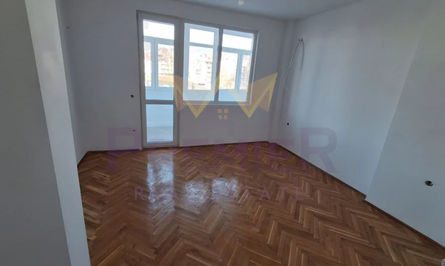 Просторен четиристаен апартамент до ключ Варна Лятно кино Тракия - - снимка 12 - Имоти Премиер