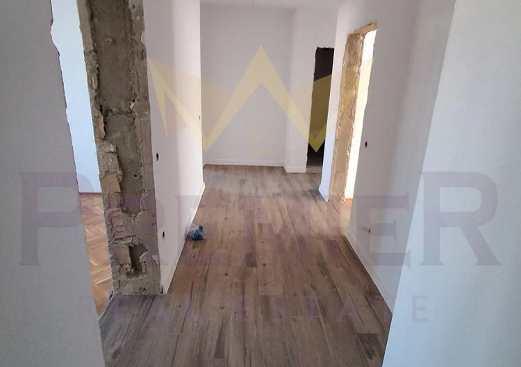 Просторен четиристаен апартамент до ключ Варна Лятно кино Тракия - - снимка 22 - Имоти Премиер