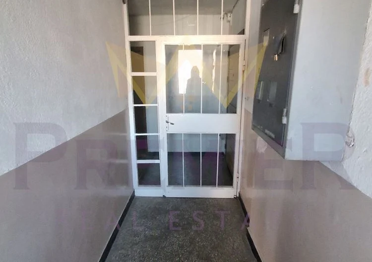 Просторен четиристаен апартамент до ключ Варна Лятно кино Тракия - - снимка 27 - Имоти Премиер