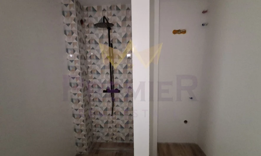 Просторен четиристаен апартамент до ключ Варна Лятно кино Тракия - - снимка 29 - Имоти Премиер