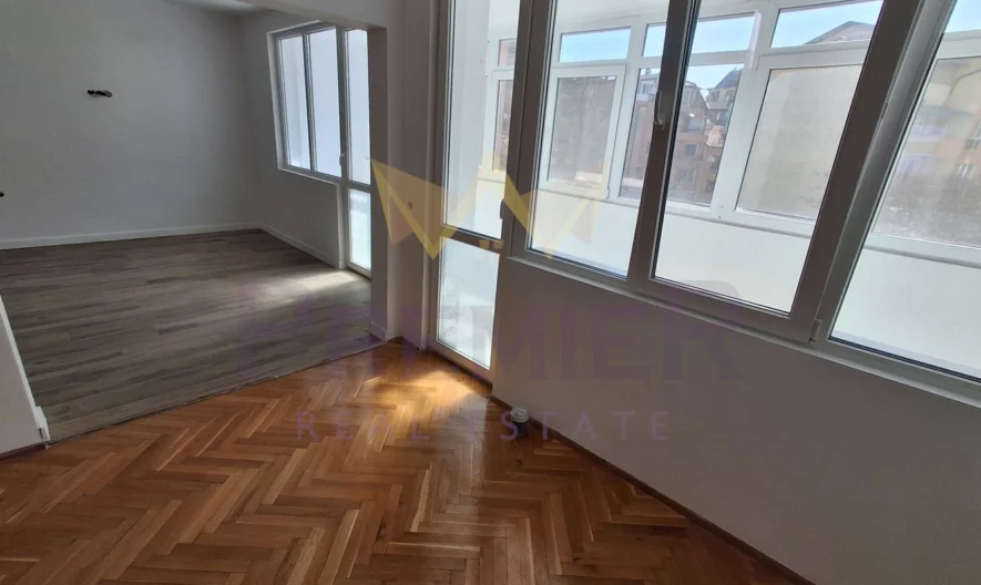 Просторен четиристаен апартамент до ключ Варна Лятно кино Тракия - - снимка 5 - Имоти Премиер