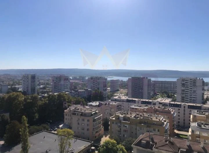 ПРОСТОРЕН ЧЕТИРИСТАЕН АПАРТАМЕНТ С НЕВЕРОЯТНА ГЛЕДКА - - снимка 10 - Имоти Премиер