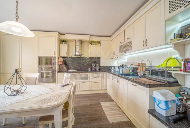 Агенция за недвижими имоти - Имоти Премиер - имот - 1248284, Цена: 349999 EUR