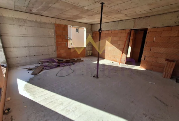 Агенция за недвижими имоти - Имоти Премиер - имот - 994581, Цена: 185400 EUR