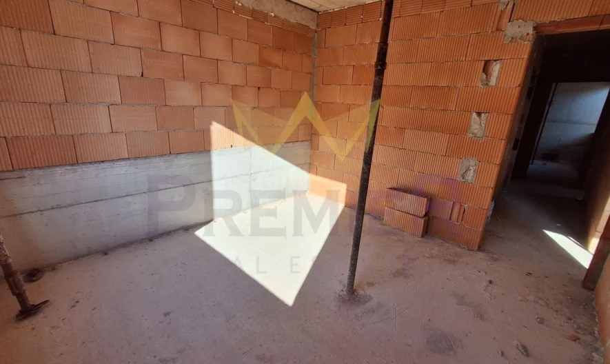 Просторен четиристаен южен апартамент Варна Изгрев -  - снимка 5 - Имоти Премиер