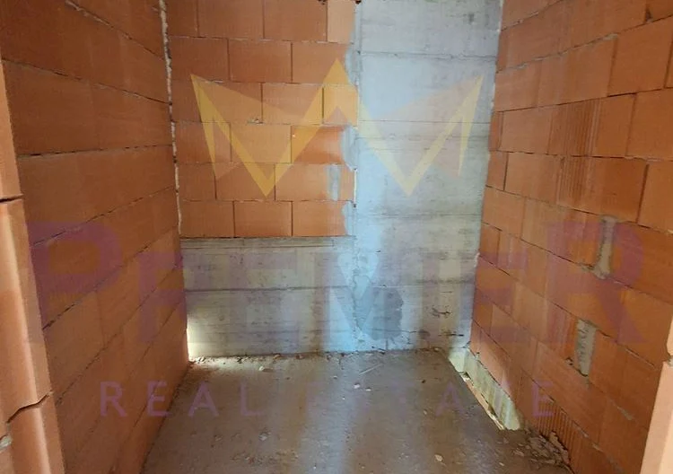 Просторен четиристаен южен апартамент Варна Изгрев -  - снимка 8 - Имоти Премиер