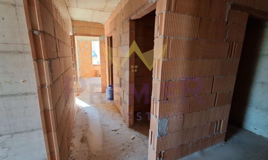 Просторен четиристаен южен апартамент Варна Изгрев -  - снимка 9 - Имоти Премиер