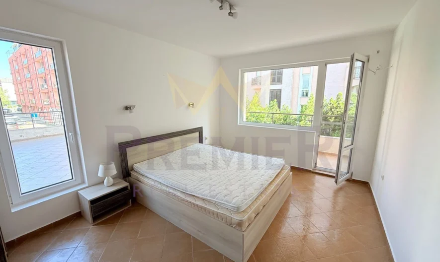 Просторен двустаен апартамент с голяма тераса в к.к. Слънчев бряг -  - снимка 12 - Имоти Премиер