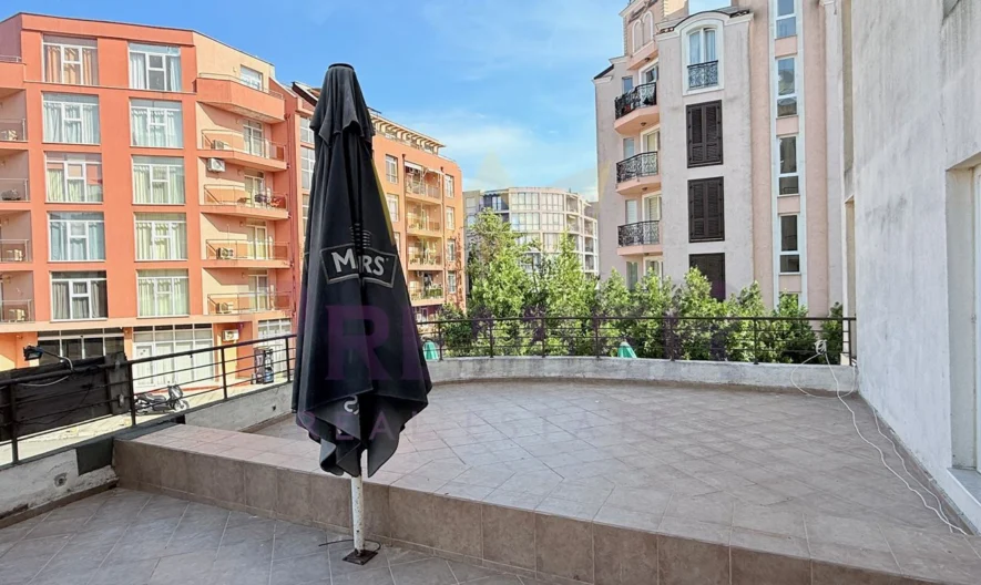 Просторен двустаен апартамент с голяма тераса в к.к. Слънчев бряг - - снимка 14 - Имоти Премиер