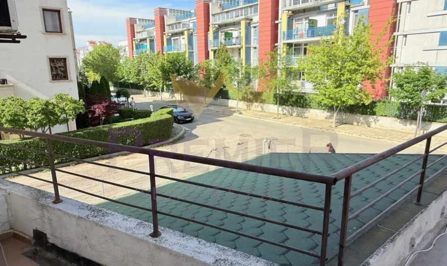 Просторен двустаен апартамент с голяма тераса в к.к. Слънчев бряг - - снимка 16 - Имоти Премиер