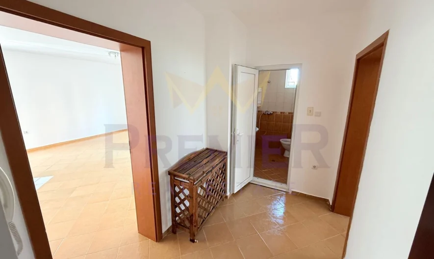 Просторен двустаен апартамент с голяма тераса в к.к. Слънчев бряг - - снимка 4 - Имоти Премиер