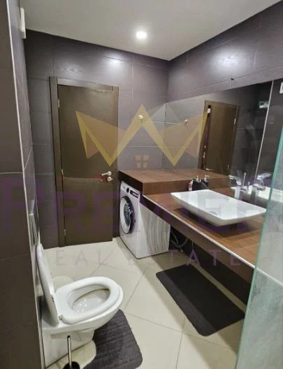 ПРОСТОРЕН ДВУСТАЕН АПАРТАМЕНТ С МОРСКА ПАНОРАМА - - снимка 9 - Имоти Премиер