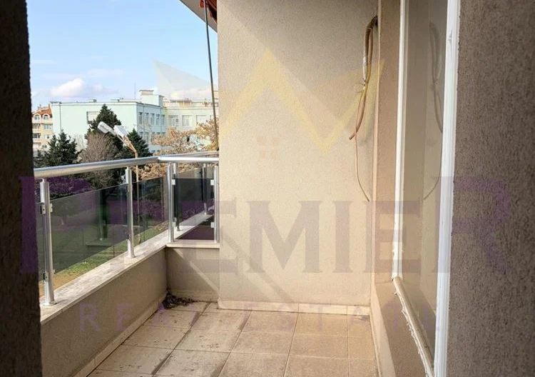 Просторен двустаен апартамент в Поморие – на метри от Морето - - снимка 5 - Имоти Премиер