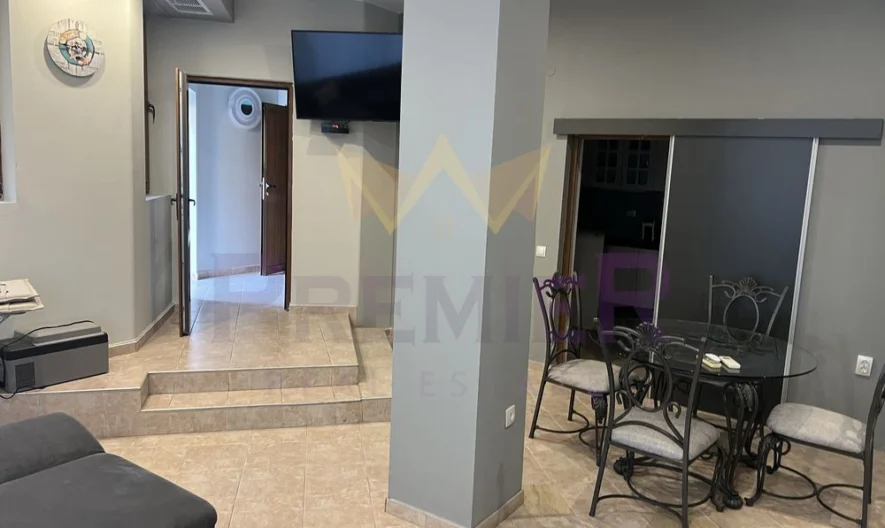 Просторен двустаен апартамент в затворен комплекс -  - снимка 2 - Имоти Премиер