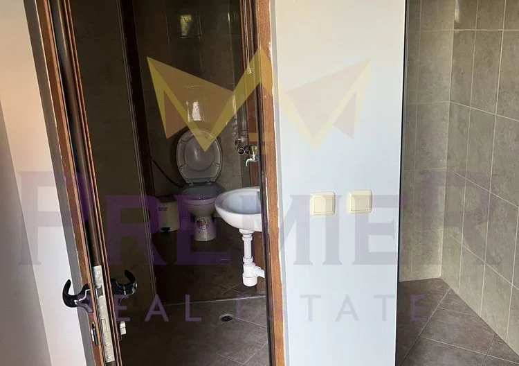 Просторен двустаен апартамент в затворен комплекс -  - снимка 7 - Имоти Премиер