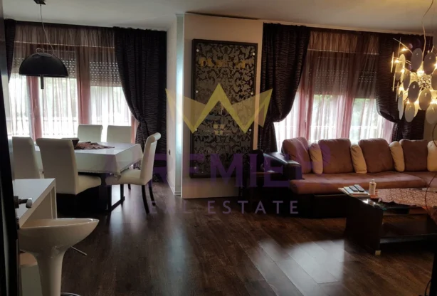 Агенция за недвижими имоти - Имоти Премиер - имот - 827078, Цена: 200000 EUR