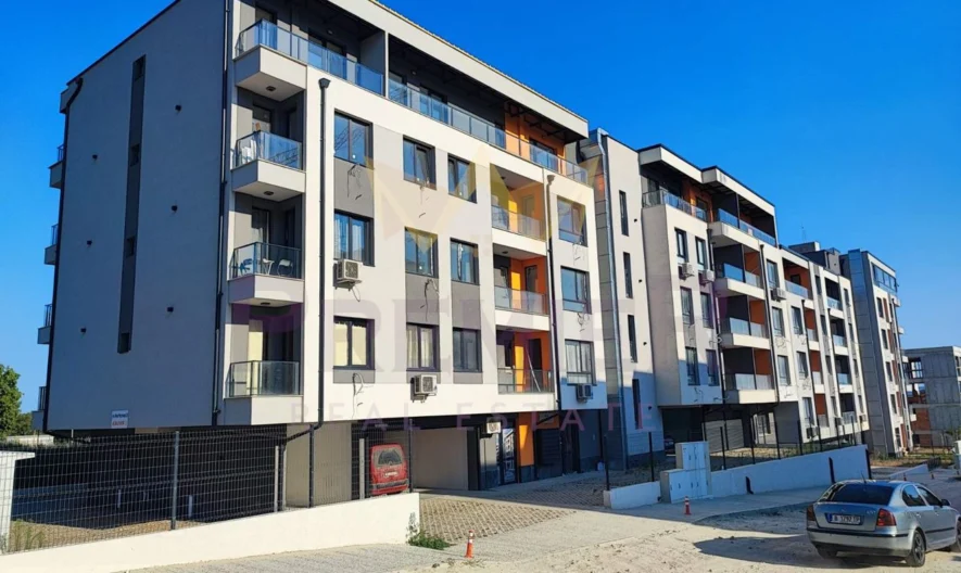 ПРОСТОРЕН ДВУСТАЕН В ж.к. ВЛАДИСЛАВ ВАРНЕНЧИК ДО DUMBO гр.Варна -  - снимка 3 - Имоти Премиер