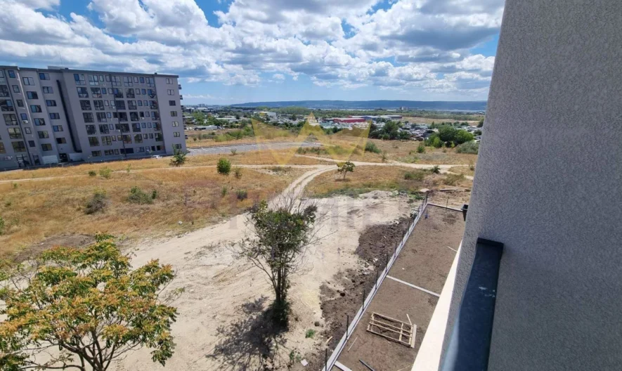 ПРОСТОРЕН ДВУСТАЕН В ж.к. ВЛАДИСЛАВ ВАРНЕНЧИК ДО DUMBO гр.Варна - - снимка 5 - Имоти Премиер