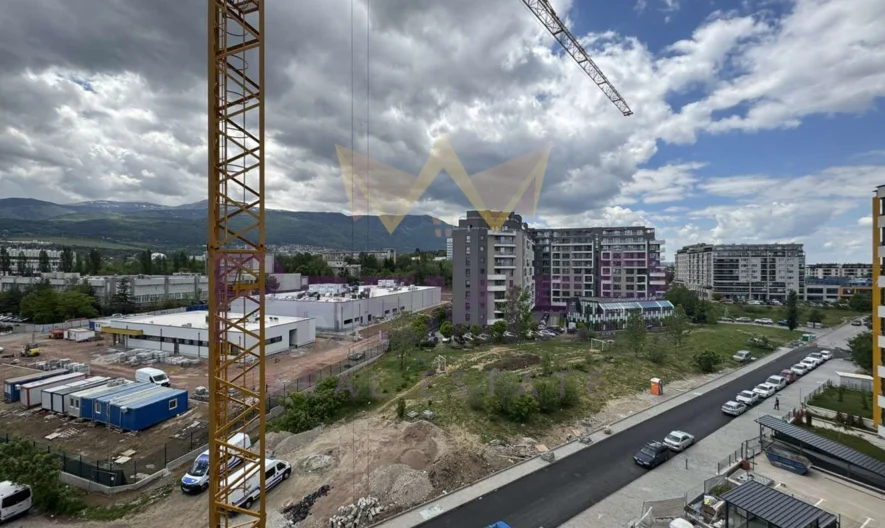 Просторен едностаен апартамент в ж.к. кв. Младост 4 - - снимка 1 - Имоти Премиер