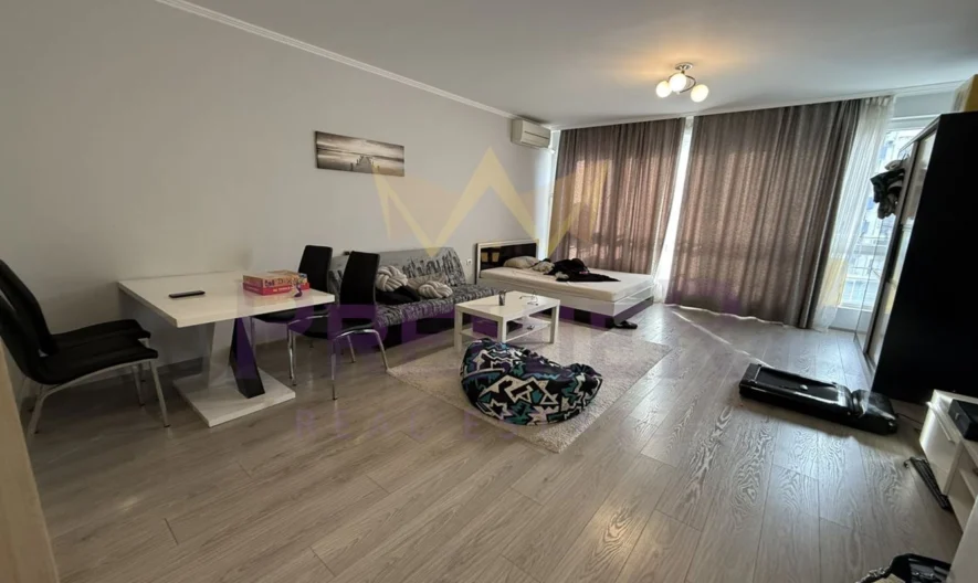 Просторен едностаен апартамент в ж.к. Студентски град -  - снимка 1 - Имоти Премиер