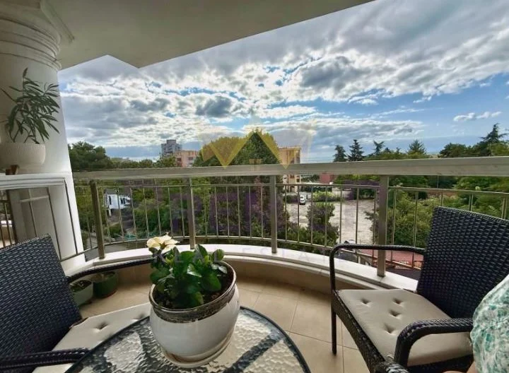 Просторен, елегантен апартамент в затворен комплекс – Несебър -  - снимка 1 - Имоти Премиер