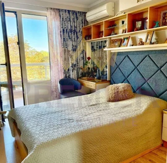 Просторен, елегантен апартамент в затворен комплекс – Несебър -  - снимка 10 - Имоти Премиер