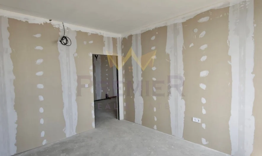 ПРОСТОРЕН ИЗЦЯЛО ЮЖЕН АПАРТАМЕНТ - - снимка 2 - Имоти Премиер