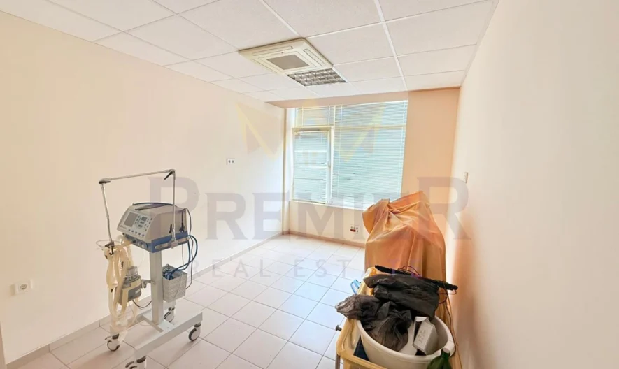 Просторен медицински център с 26 помещения в Медицински Център „Младост“ – Варна - - снимка 3 - Имоти Премиер
