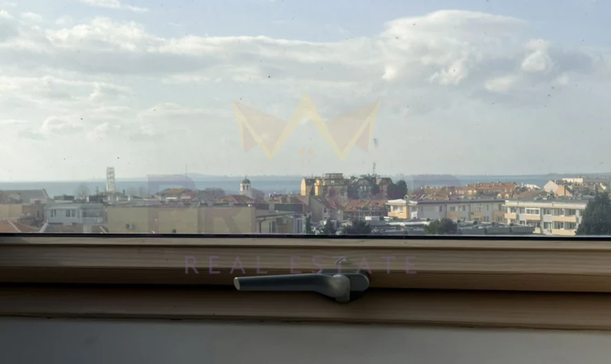 Просторен мезонет в сърцето на Поморие -  - снимка 15 - Имоти Премиер