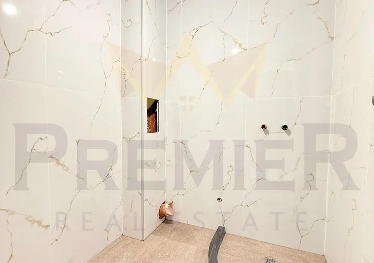 Просторен тристаен апартамент -  - снимка 8 - Имоти Премиер