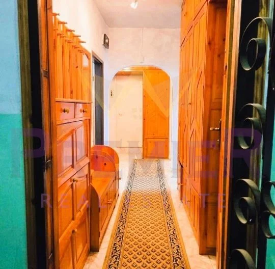 Просторен тристаен апартамент кв. Братя Миладинови -  - снимка 11 - Имоти Премиер