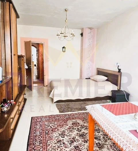 Просторен тристаен апартамент кв. Братя Миладинови -  - снимка 6 - Имоти Премиер