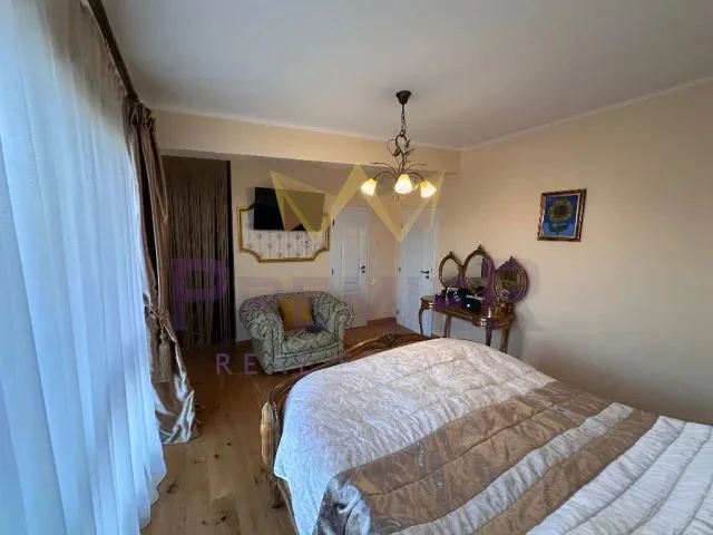 Просторен тристаен апартамент на метри от морето в Слънчев бряг -  - снимка 14 - Имоти Премиер