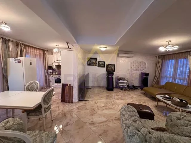 Просторен тристаен апартамент на метри от морето в Слънчев бряг -  - снимка 3 - Имоти Премиер