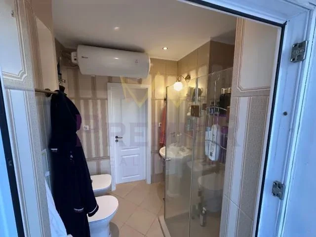 Просторен тристаен апартамент на метри от морето в Слънчев бряг -  - снимка 7 - Имоти Премиер