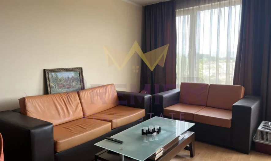 Просторен тристаен апартамент с гледка море в Несебър -  - снимка 1 - Имоти Премиер