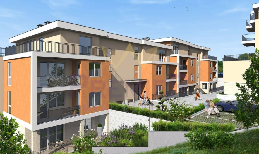 Просторен тристаен апартамент с гледка, ж.к. Възраждане 3, гр. Варна - - снимка 3 - Имоти Премиер