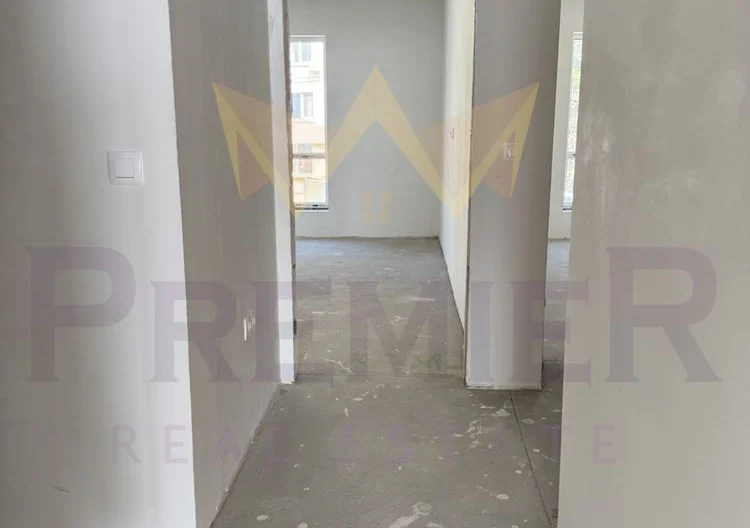 🏡 ПРОСТОРЕН ТРИСТАЕН АПАРТАМЕНТ В БРИЗ гр.ВАРНА | 120 КВ.М. | ПАНОРАМА - - снимка 8 - Имоти Премиер