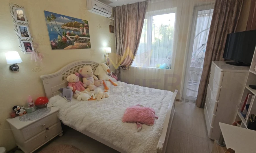 Просторен тристаен апартамент в к.к Слънчев бряг -  - снимка 2 - Имоти Премиер