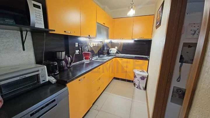 Просторен тристаен апартамент в к.к Слънчев бряг -  - снимка 3 - Имоти Премиер