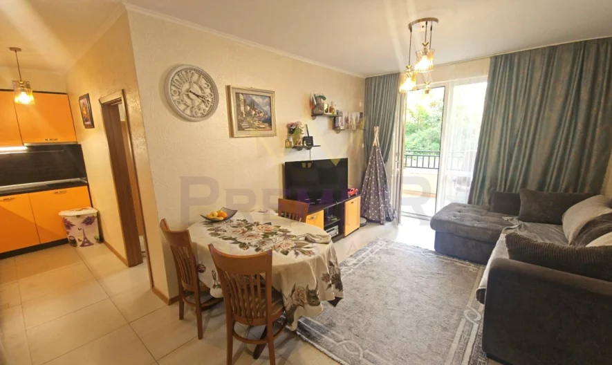 Просторен тристаен апартамент в к.к Слънчев бряг -  - снимка 4 - Имоти Премиер