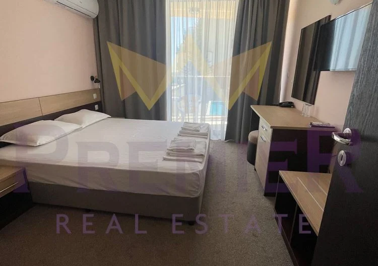 Просторен тристаен апартамент в Равда - - снимка 3 - Имоти Премиер