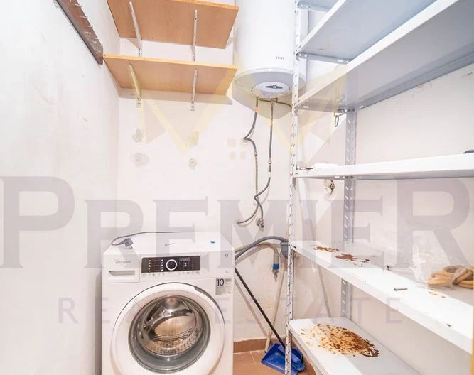 ПРОСТОРЕН ТРИСТАЕН АПАРТАМЕНТ, ж.к. Възраждане 1, гр. Варна -  - снимка 10 - Имоти Премиер