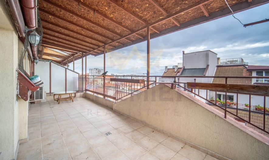 ПРОСТОРЕН ТРИСТАЕН АПАРТАМЕНТ, ж.к. Възраждане 1, гр. Варна -  - снимка 14 - Имоти Премиер