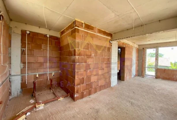 Агенция за недвижими имоти - Имоти Премиер - имот - 1237592, Цена: 198000 EUR