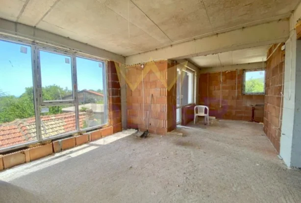 Агенция за недвижими имоти - Имоти Премиер - имот - 1237592, Цена: 198000 EUR