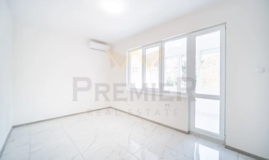 Просторен тристаен в центъра на Варна -  - снимка 12 - Имоти Премиер