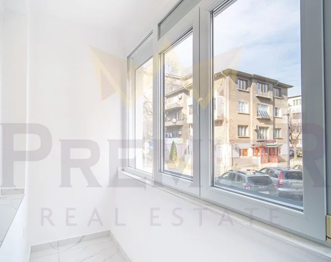 Просторен тристаен в центъра на Варна -  - снимка 16 - Имоти Премиер