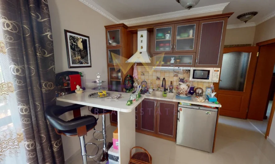 Просторна двуетажна къща с басейн в Кошарица -  - снимка 5 - Имоти Премиер