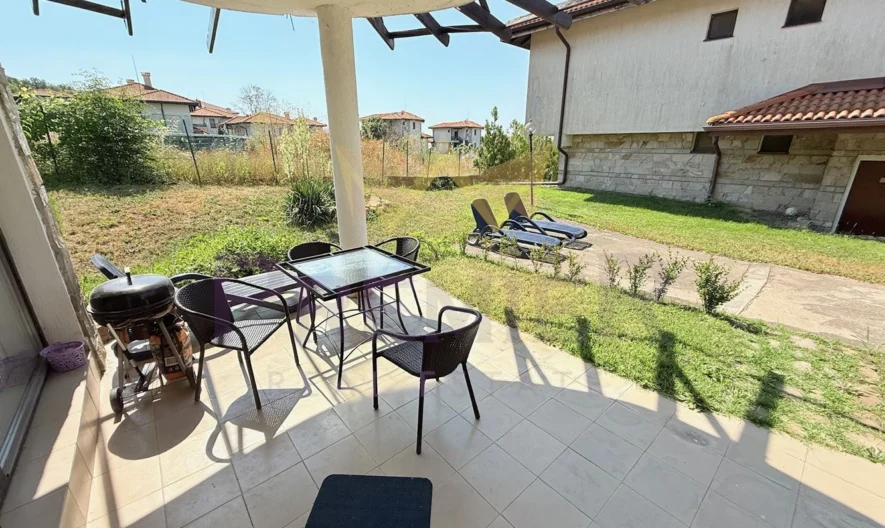 Просторна двуетажна къща в затворен комплекс Bay View Villas – Кошарица -  - снимка 17 - Имоти Премиер